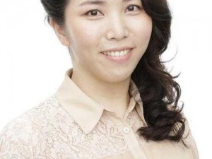 友田真希无码熟人妻视频：这是一段充满激情的成人影片，由知名女优友田真希主演