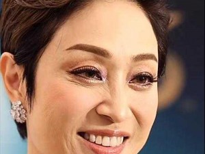 老八的二儿媳陈法蓉是谁？曾是 TVB 当红花旦，出演多部经典作品